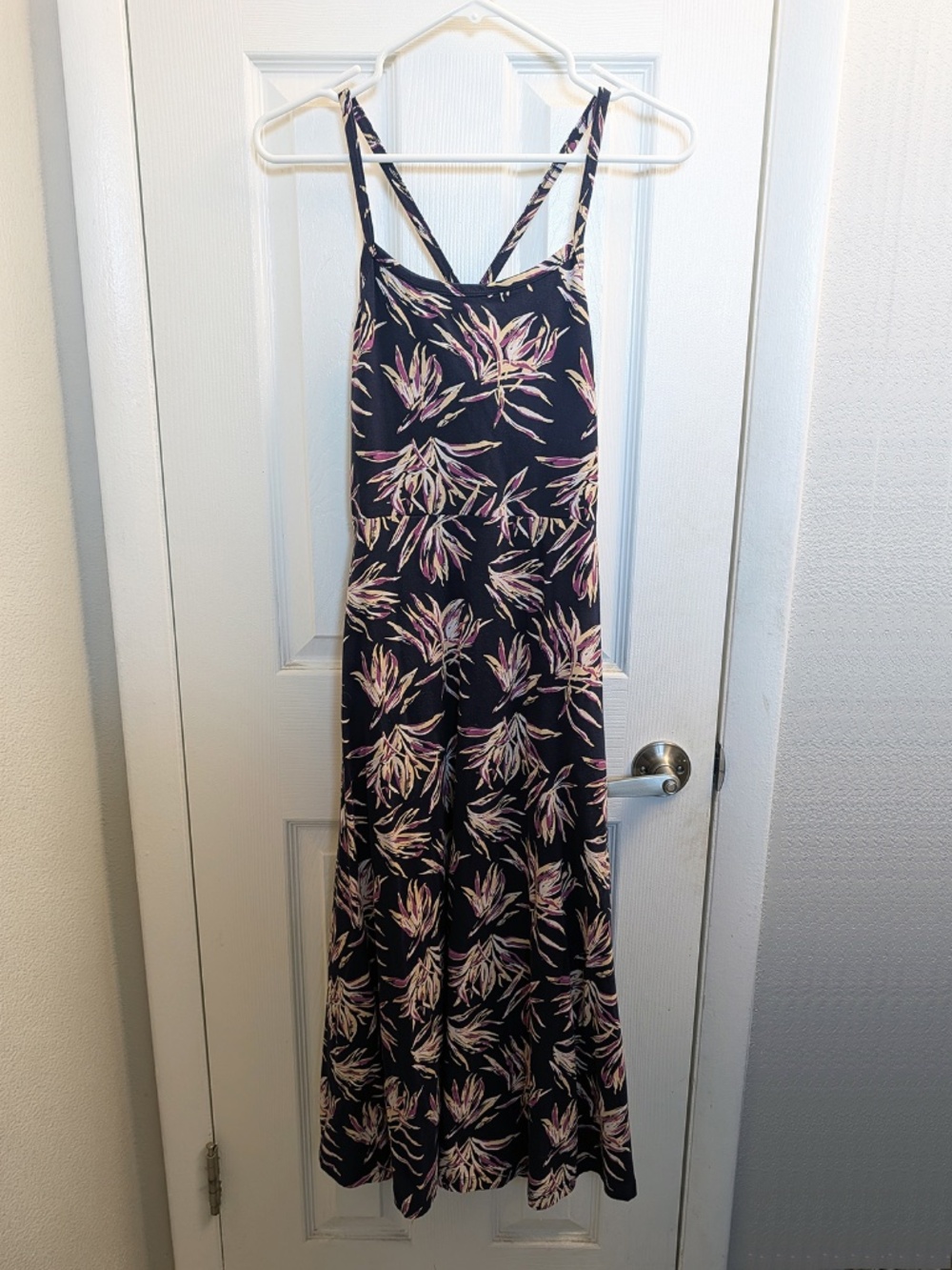 Pact Organic Cotton Navy Floral Cross-Back Maxi Dress M